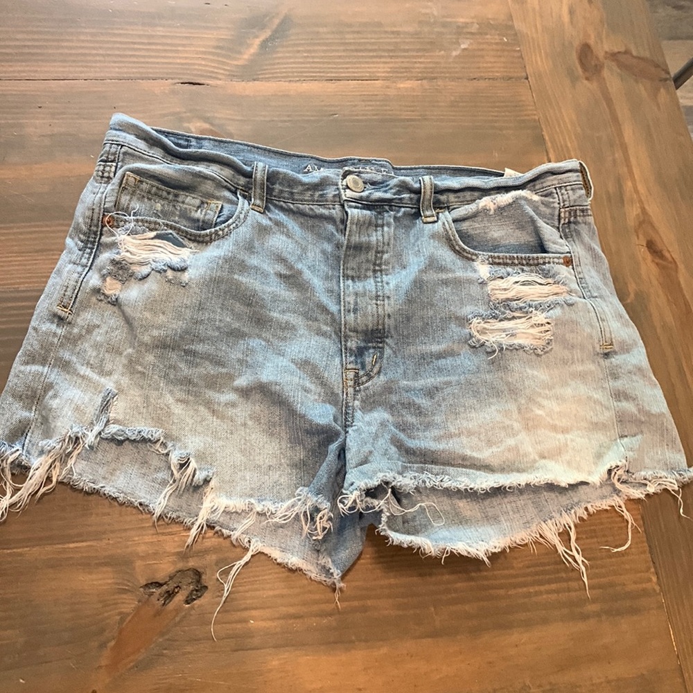 AE Jean shorts. Size 14